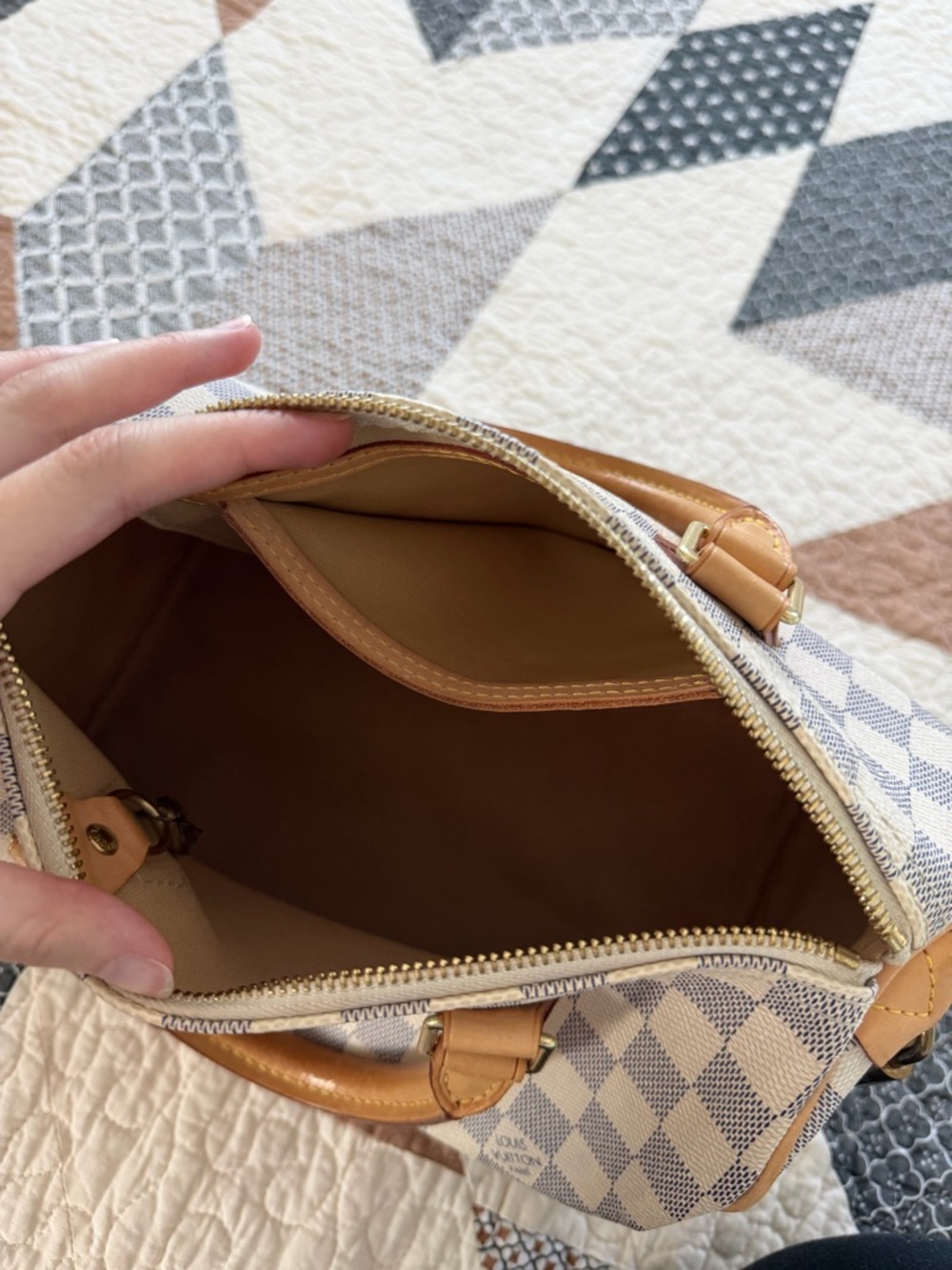 ✨ Louis Vuitton Damier Azur Canvas Speedy Handbag - Blue & Cream Check - Picture 6 of 10